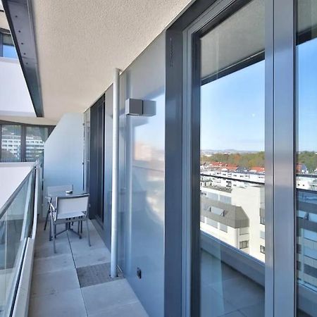 Sky Aparthotel Stuttgart Exterior foto