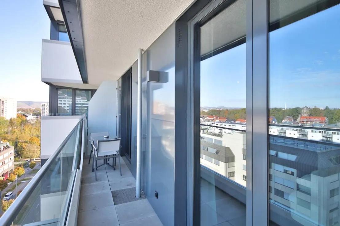 Sky Aparthotel Stuttgart Exterior foto